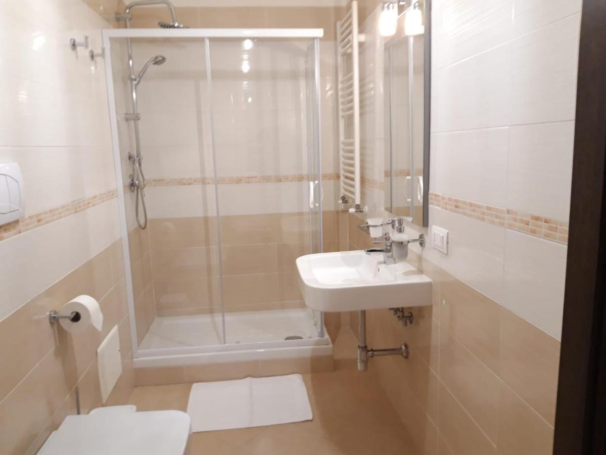 B&B White One San Prisco エクステリア 写真